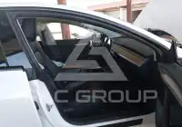2023 Tesla Model 3 фото