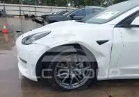 2023 Tesla Model 3 фото
