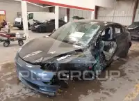 2023 Tesla Model 3 фото