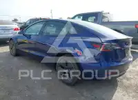 2023 Tesla Model 3 фото
