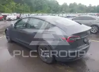 2023 Tesla Model 3 фото