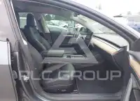 2023 Tesla Model 3 фото