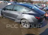 2023 Tesla Model 3 фото