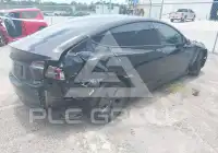 2023 Tesla Model 3 фото