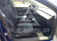2023 Tesla Model 3 фото