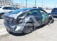 2023 Tesla Model 3 фото