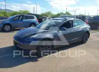 2023 Tesla Model 3 фото