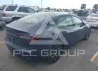 2023 Tesla Model 3 фото