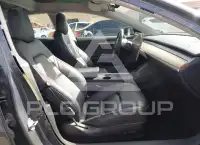 2023 Tesla Model 3 фото