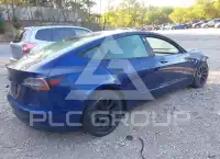 2023 Tesla Model 3 фото