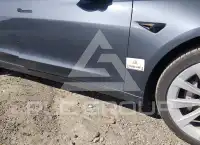2023 Tesla Model 3 фото