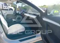 2023 Tesla Model 3 photo