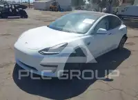 2023 Tesla Model 3 фото