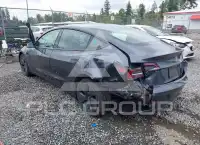 2023 Tesla Model 3 фото