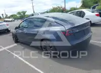 2023 Tesla Model 3 фото
