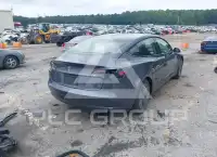 2023 Tesla Model 3 фото