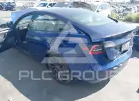 2023 Tesla Model 3 фото