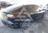 2023 Tesla Model 3 фото