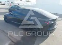 2023 Tesla Model 3 фото
