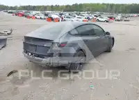 2023 Tesla Model 3 фото