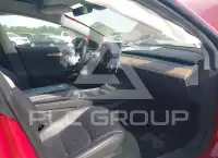 2023 Tesla Model 3 фото
