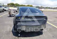 2023 Tesla Model 3 photo