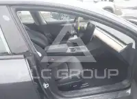2023 Tesla Model 3 фото