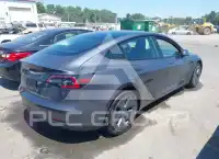 2023 Tesla Model 3 фото