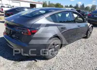 2023 Tesla Model 3 фото