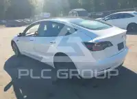 2023 Tesla Model 3 фото