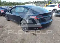 2023 Tesla Model 3 фото
