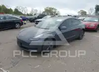 2023 Tesla Model 3 фото
