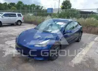 2023 Tesla Model 3 фото