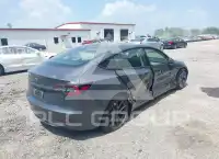 2023 Tesla Model 3 фото