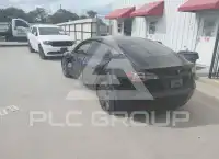 2023 Tesla Model 3 фото