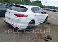 2023 Alfa Romeo Stelvio фото
