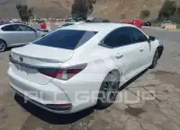 2023 Lexus ES300 photo