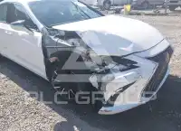 2023 Lexus ES300 фото