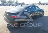 2023 Lexus ES300 photo