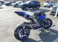 2023 Yamaha YZF-R1 фото
