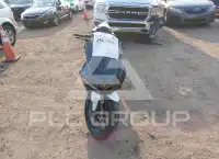 2023 Yamaha YZFR3 фото