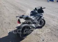 2023 Yamaha YZFR3 фото