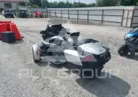 2023 Can-AM SPYDER фото