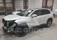 2023 Toyota RAV4 фото