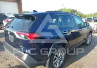 2023 Toyota RAV4 фото