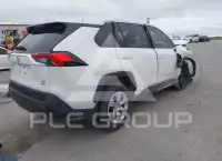 2023 Toyota RAV4 фото