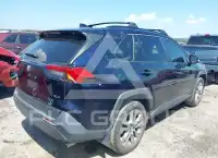 2023 Toyota RAV4 фото