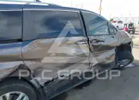 2023 Toyota SIENNA фото