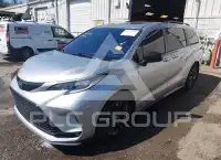 2023 Toyota SIENNA фото