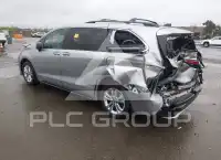 2023 Toyota SIENNA фото